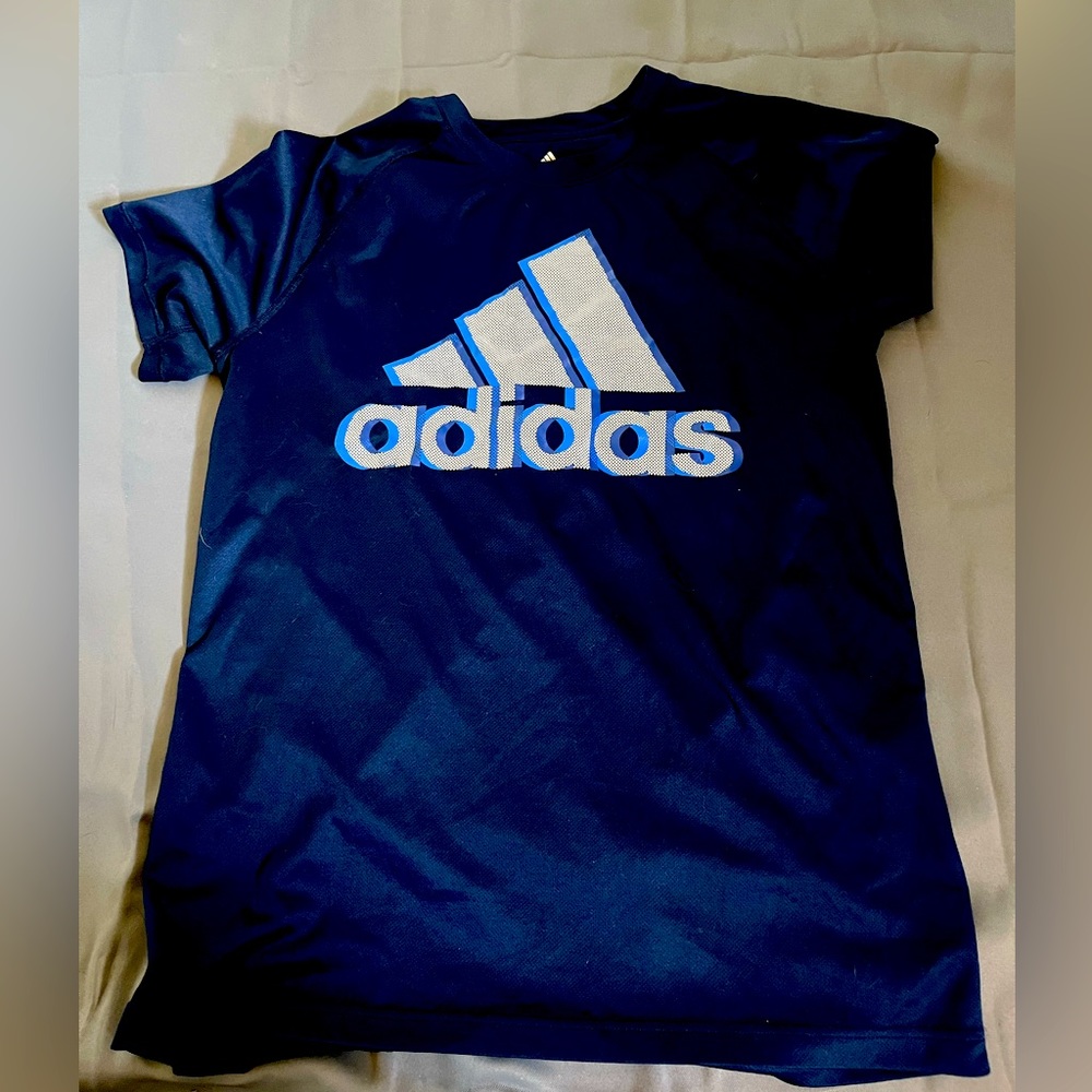 Brand new adidas tshirt